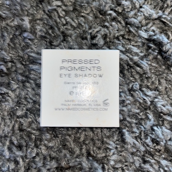 naked cosmetics eyeshadow shade 03 - Picture 4 of 5